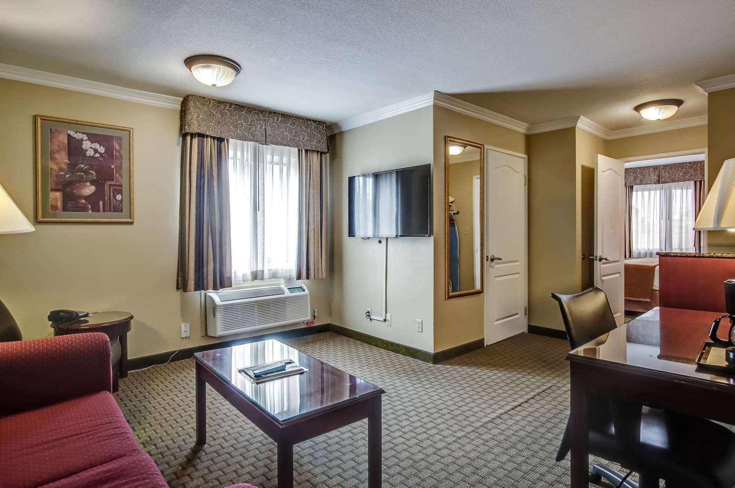 Howard Johnson By Wyndham Reseda Hotel & Suites Лос-Анджелес Экстерьер фото